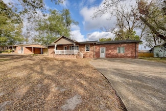 409 W South St, Mineola, TX 75773