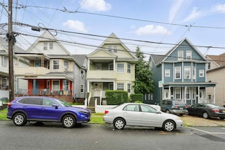 27 W 45th St, Bayonne, NJ 07002