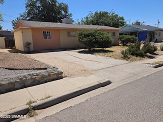 1755 Walden Dr, Las Cruces, NM 88001