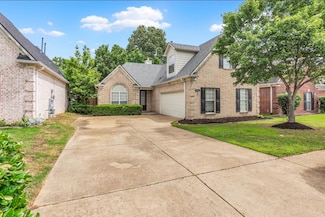 8550 Griffin Park Dr, Cordova, TN 38018