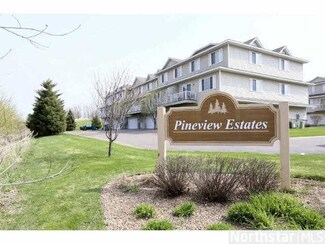 1555 County Road D E, Maplewood, MN 55109