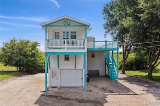 614 Main St, Keyesport, IL 62253