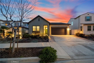 28701 Lambent Way, Santa Clarita, CA 91350