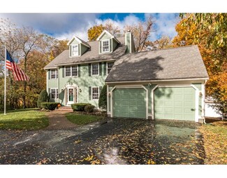 7 Meeting Place Cir, Beverly, MA 01915