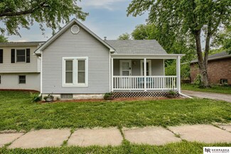 4618 Knox St, Lincoln, NE 68504