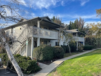 2080 NE Fairview Ave, Grants Pass, OR 97526