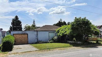 320 E Orange Ave, Burlington, WA 98233
