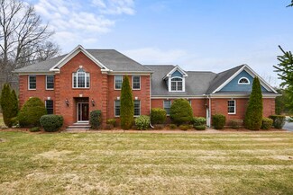 7 Arrowhead Ln, Westborough, MA 01581