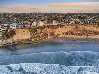 960 Neptune Ave, Encinitas, CA 92024