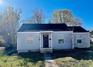305 W Franklin St, Salem, MO 65560