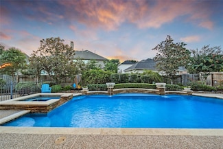 5902 Royal Hill Ct, Kingwood, TX 77345