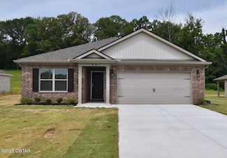 49 Vintage Grove Rd, Jackson, TN 38305
