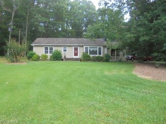2524 Willard Rd, High Point, NC 27265