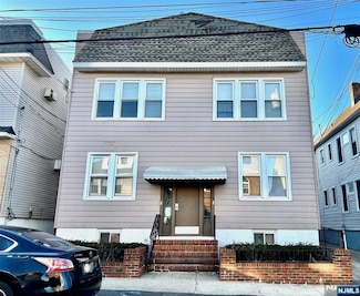 169 Forest St Unit 2R, Kearny, NJ 07032