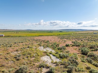 1005 Missouri Break Ln, Thermopolis, WY 82443