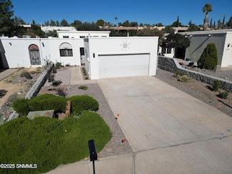 3107 Hillrise Dr, Las Cruces, NM 88011