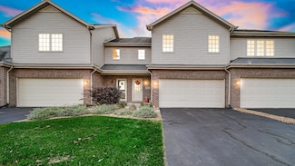 9832 Kreitzburg St, Dyer, IN 46311