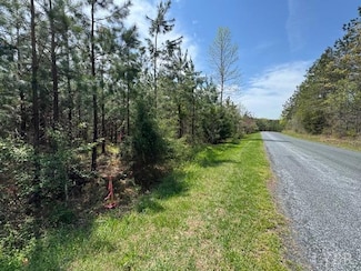 6 Spencer Rd, Concord, VA 24538