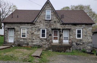 4 Burton Ct, Worcester, MA 01607