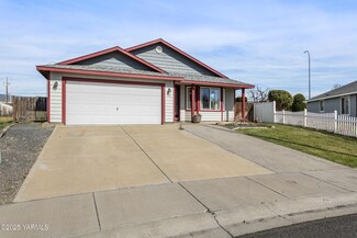 109 Nugget St, Moxee, WA 98936