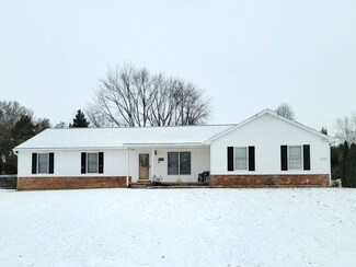 3395 Valley Brook Dr, Brighton, MI 48114