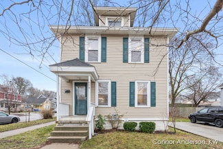 658 Sherman St SE, Grand Rapids, MI 49503
