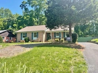 1939 Edgewater Dr, Charlotte, NC 28210