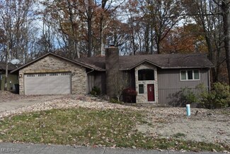 12259 Moss Point Rd, Strongsville, OH 44136