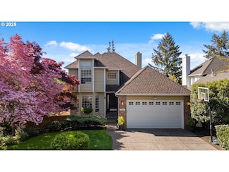 13885 Provincial Hill Dr, Lake Oswego, OR 97035
