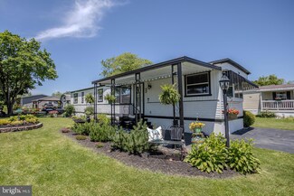 32 Davis Ave, Gettysburg, PA 17325