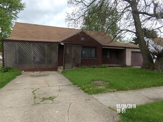 906 Park Ave, Farrell, PA 16121