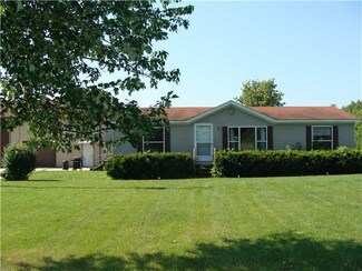 340 W Main St, Vermontville, MI 49096