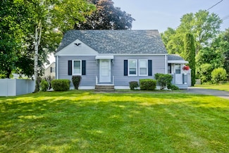 33 Old King St, Enfield, CT 06082