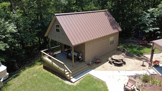 53 Bass Rd, Ava, IL 62907