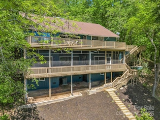255 Gateway Dr, Lake Lure, NC 28746