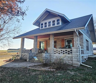 33253 Cedar Niles Rd, Paola, KS 66071