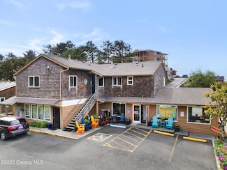 107 Sunset Blvd, Cannon Beach, OR 97110