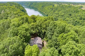 513 Selina Ln, Walling, TN 38587