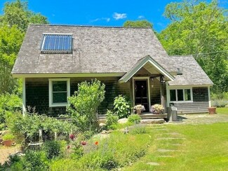 5 Meetinghouse Rd, Chilmark, MA 02535