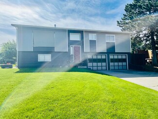 101 Oakhurst Ct, Missoula, MT 59803