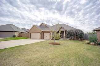 19501 Brookshire Ct, Edmond, OK 73012