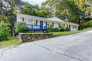 11 Golden Blvd, North Smithfield, RI 02896