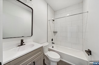 560 13th Ave Unit 203, Newark, NJ 07103