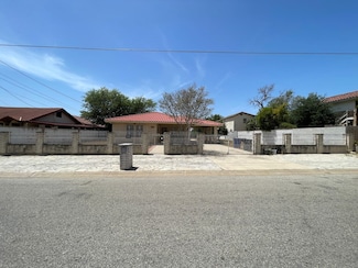 2015 Rosario St, Laredo, TX 78043