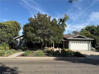 117 S Park Dr, Madera, CA 93637