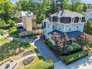 28 Albion St, Hyde Park, MA 02136