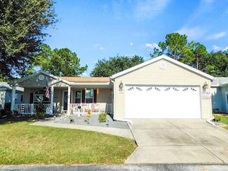 9524 Country Club Ln, Dade City, FL 33525