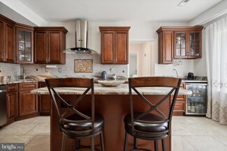 1021 Hulmeville Rd, Langhorne, PA 19047