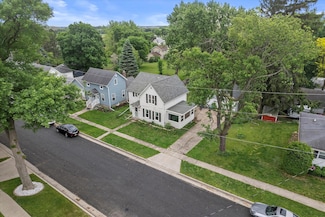 303 Maple Ave, Clinton, WI 53525