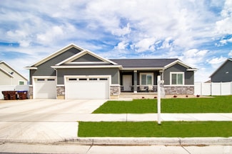 2217 E Emerald Ave, Eagle Mountain, UT 84005